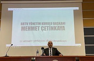Gazeteci Çetinkaya, tecrübelerini Karabük Üniversitesi...