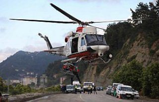 Kastamonu'da sel bölgesinde mahsur kalanlar helikopterle...