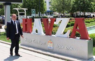 Kaymakam çift hem evde hem de iş konusunda birbirlerine...