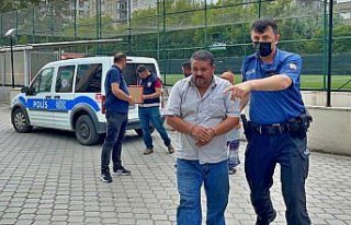 Samsun'da 4'ü polis 8 kişi ormanlık alana...