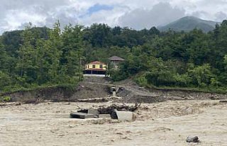Sinop Ayancık'ta yağış nedeniyle 3 köy geçici...
