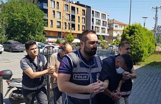 Zonguldak'ta fuhuş operasyonunda yakalanan 8 zanlı...