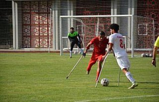 Ampute Milli Futbol Takımı'nın Giresun kampı sona...