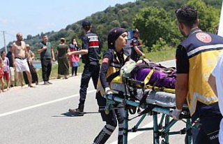 Düzce'de çarpışan iki otomobildeki 1 kişi öldü,...