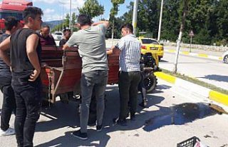 Düzce'de devrilen tarım aracının altında kalan...