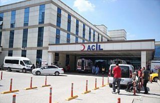 Düzce'de üzerlerine kimyasal madde sıçrayan 3...