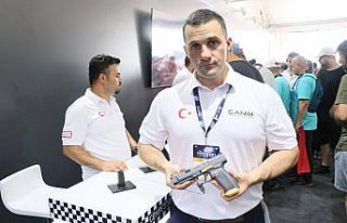 ABD'de yılın tabancası ödülünü kazanan...