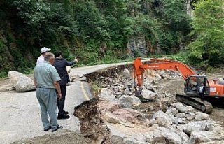 Karabük'te selde zarar gören alanlarda çalışmalar...