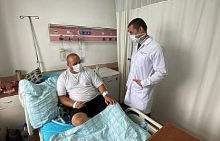 Zonguldak'ta genç hasta kapalı böbrek taşı ameliyatıyla...