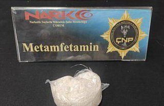 Çorum'da uyuşturucu ticareti yapan 2 şüpheli tutuklandı