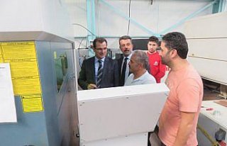 Kaymakam Güldoğan'dan fabrika ziyaretleri