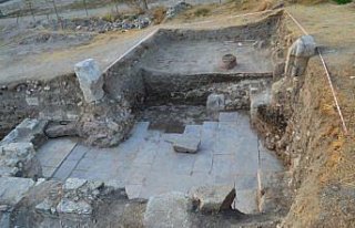 Sebastapolis'teki kazılarda bronz haç bulundu