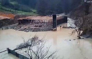 Karabük'te sağanak su taşkınlarına neden oldu