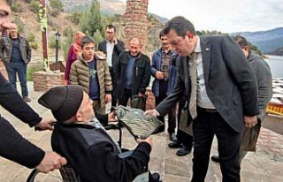 Oğuzlar Belediye Başkanı Yıldırım engelli vatandaşları...