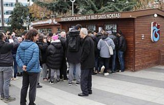 Trabzonspor- Fenerbahçe maçının biletleri satışa...