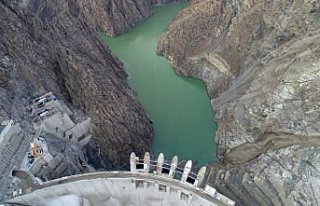 Yusufeli Barajı ve HES'te su seviyesi 41 metre...