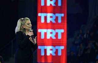 Sanatçı Muazzez Ersoy Tokat'ta konser verdi