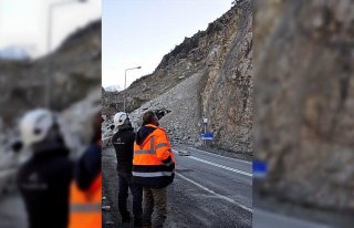 Artvin-Erzurum kara yolunun ulaşıma açılması...