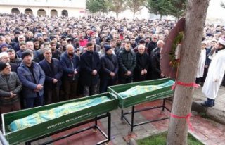 Dilek Öğretmen ve Kızı İkra Dualarla Uğurlandı