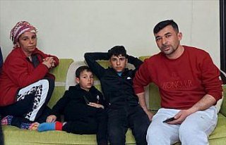 Enkazdan eşi ve 4 çocuğuyla kurtularak Karabük'e...