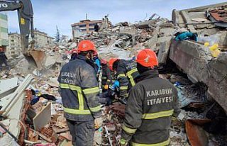 Karabük Belediyesi itfaiye ekipleri, Kahramanmaraş'ta...