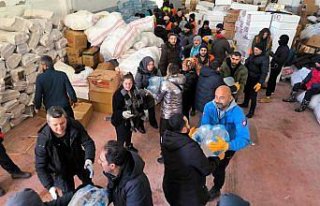 Sinop’tan deprem bölgesine giden gönüllüler...