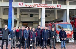 Sinop'tan deprem bölgesine giden itfaiye ekipleri...