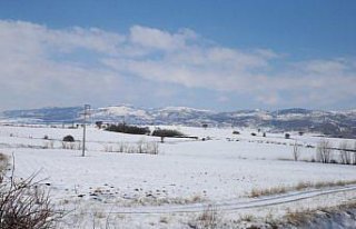 Tokat'ta yüksek kesimlerde kar yağışı etkili...