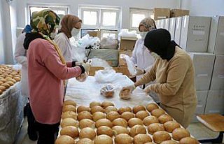 Trabzon'da okulda üretilen günlük 15 bin ekmek...