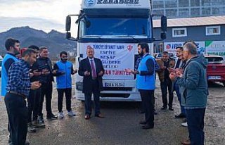 Giresun'da Diyanet Vakfınca hazırlanan gıda kolileri...