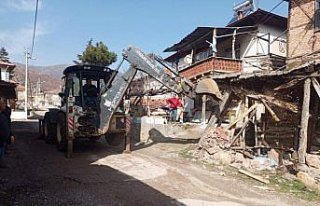 Oğuzlar'da 4 yılda 58 metruk yapı yıkıldı