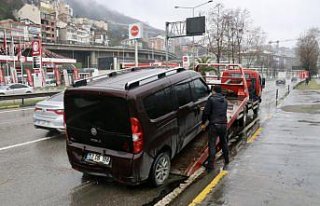 Trabzon'da 6 aracın karıştığı trafik kazasında...