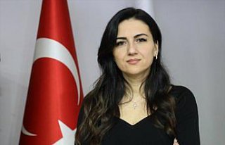 Türk öğretmen, BM'de depremzede öğrenciler için...