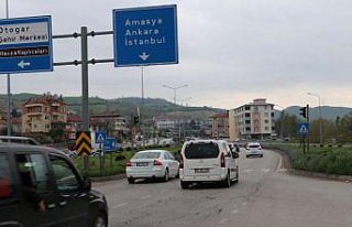 Bayram tatili dönüşü Samsun-Ankara kara yolunda...