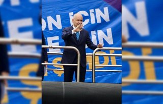 Bakan Karaismailoğlu, Beşikdüzü'nde konuştu: