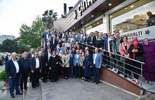 Ortahisar Belediye Başkanı Genç muhtarlarla bir...