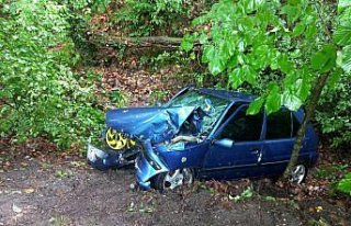 Karabük'te şarampole devrilen otomobildeki...