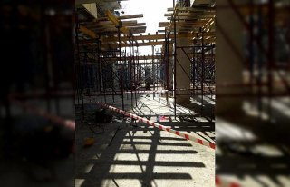 Samsun'da hastane inşaatından düşen işçi...