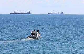 Samsun'da denizde kaybolan çocuğu arama çalışmaları...