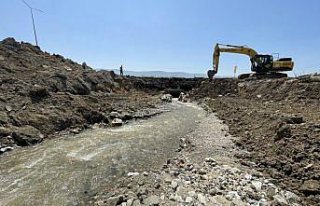 Su taşkınlarında hasara uğrayan D-100 kara yolu...