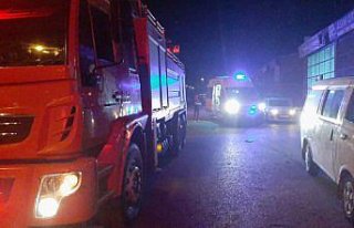 Çorum'da iş yerinde çıkan yangında maddi...