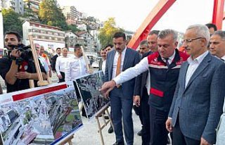 Ulaştırma ve Altyapı Bakanı Uraloğlu, Zonguldak'ta...