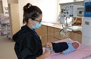 Bebeği “doymuyor“ düşüncesiyle fazla beslemek...