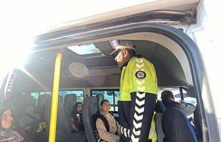 Samsun'da okul servis araçları denetlendi