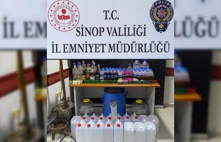Sinop'ta sahte içki operasyonunda 4 zanlı yakalandı
