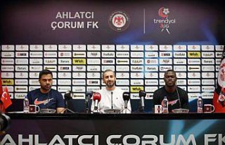 Çorum FK'nin yeni teknik direktörü Özbalta,...