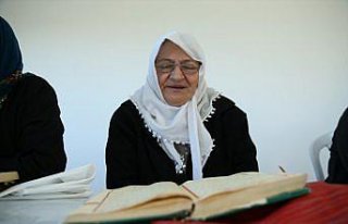 Ordu'da kadınlar köy yaşam merkezindeki kursta...