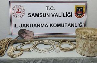 Samsun'da kaçak kazı yapan 2 kişi suçüstü...
