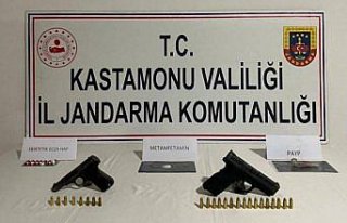 Kastamonu'da uyuşturucu operasyonlarında 4...