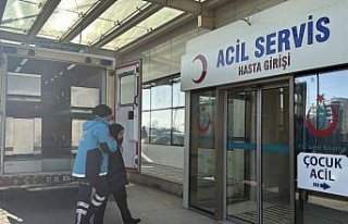 Kastamonu'da 60 öğrenci gıda zehirlenmesi şüphesiyle...